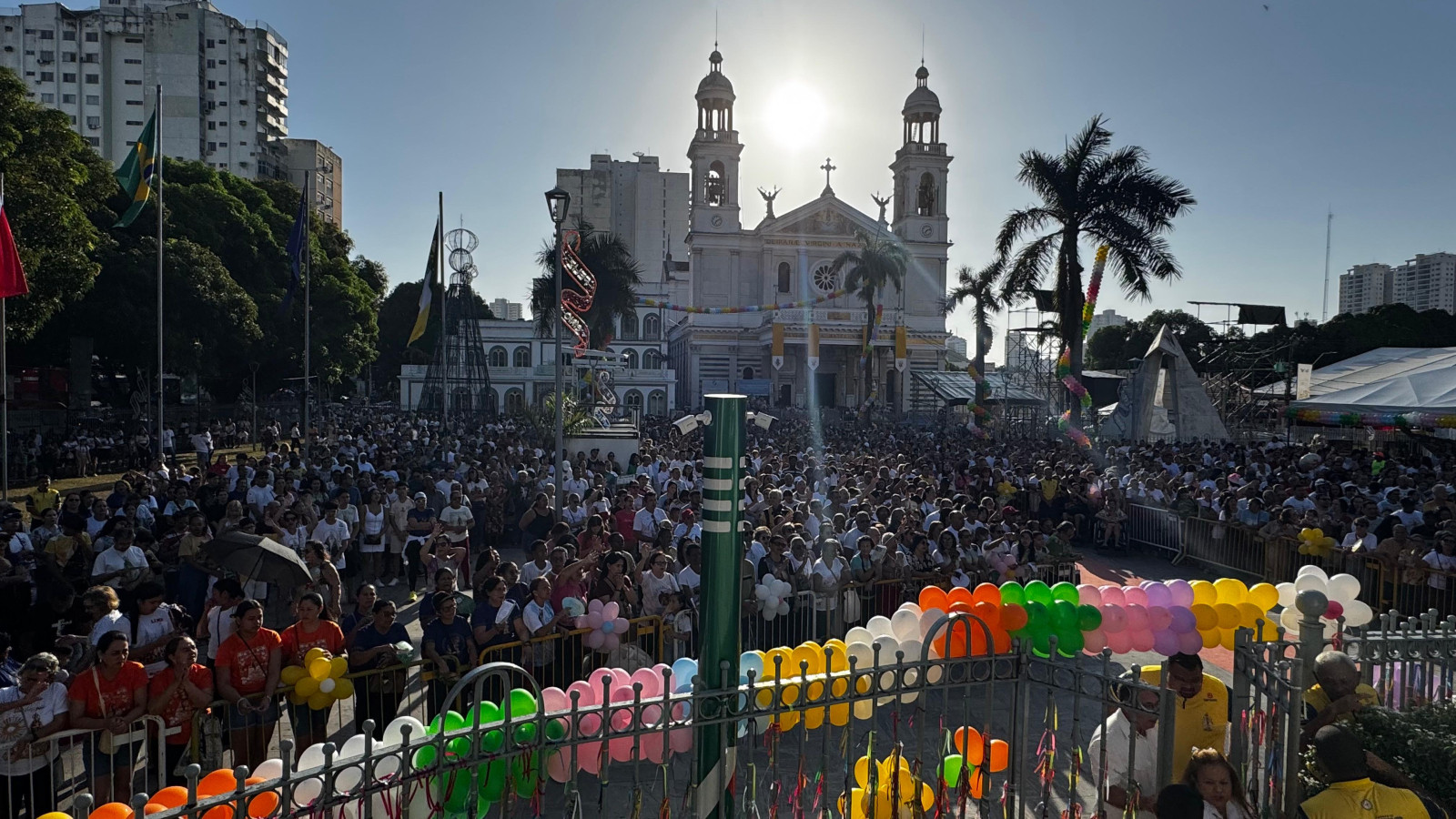 Pequenos no colo de Maria: Romaria das Crianças enche Belém de cor, alegria e fé neste domingo